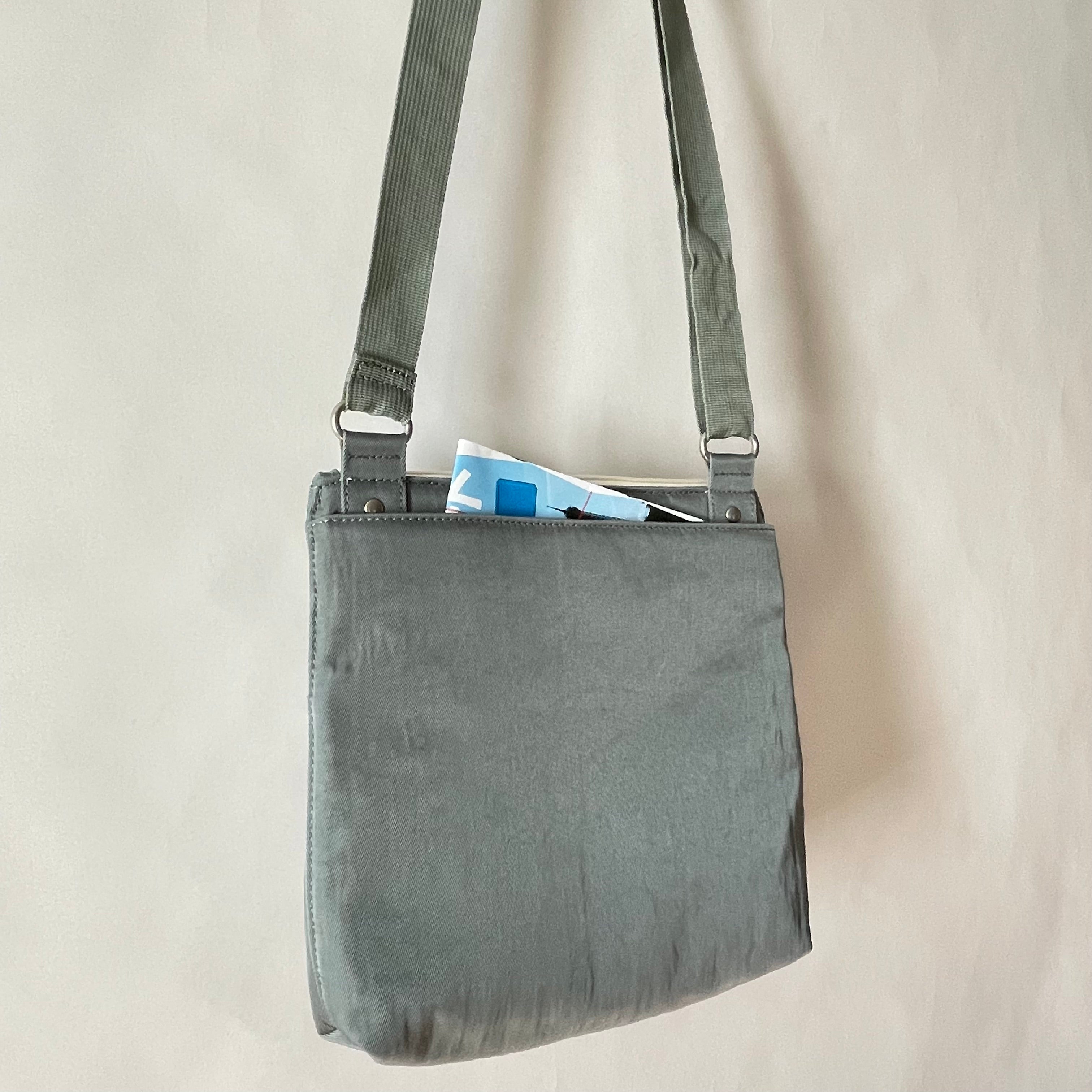 NICO - Mist x White | Multi-Pocket Shoulder Bag | Small