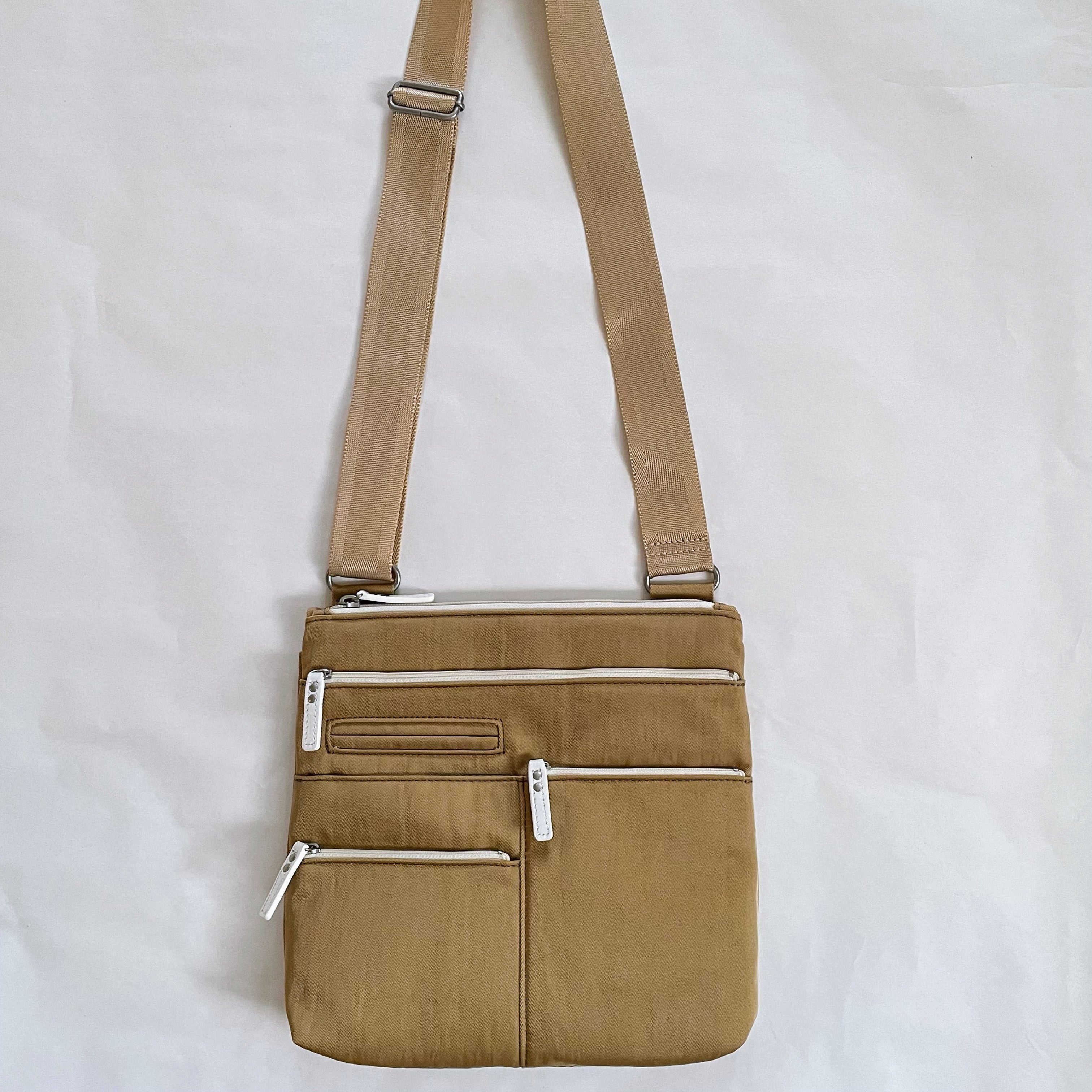 NICO - Rattan x White | Multi-Pocket Shoulder Bag | Small – Highway