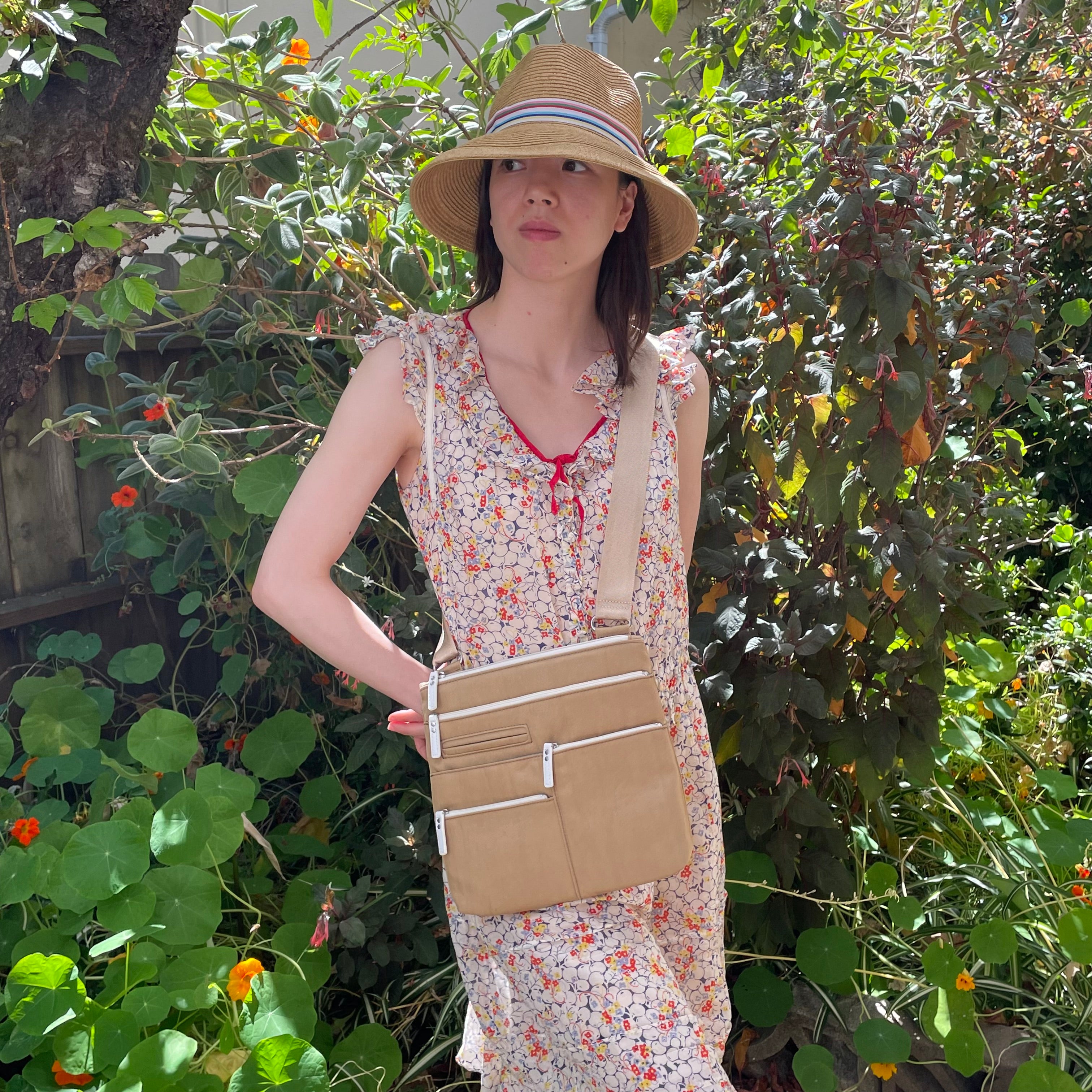 NICO - Rattan x White | Multi-Pocket Shoulder Bag | Small