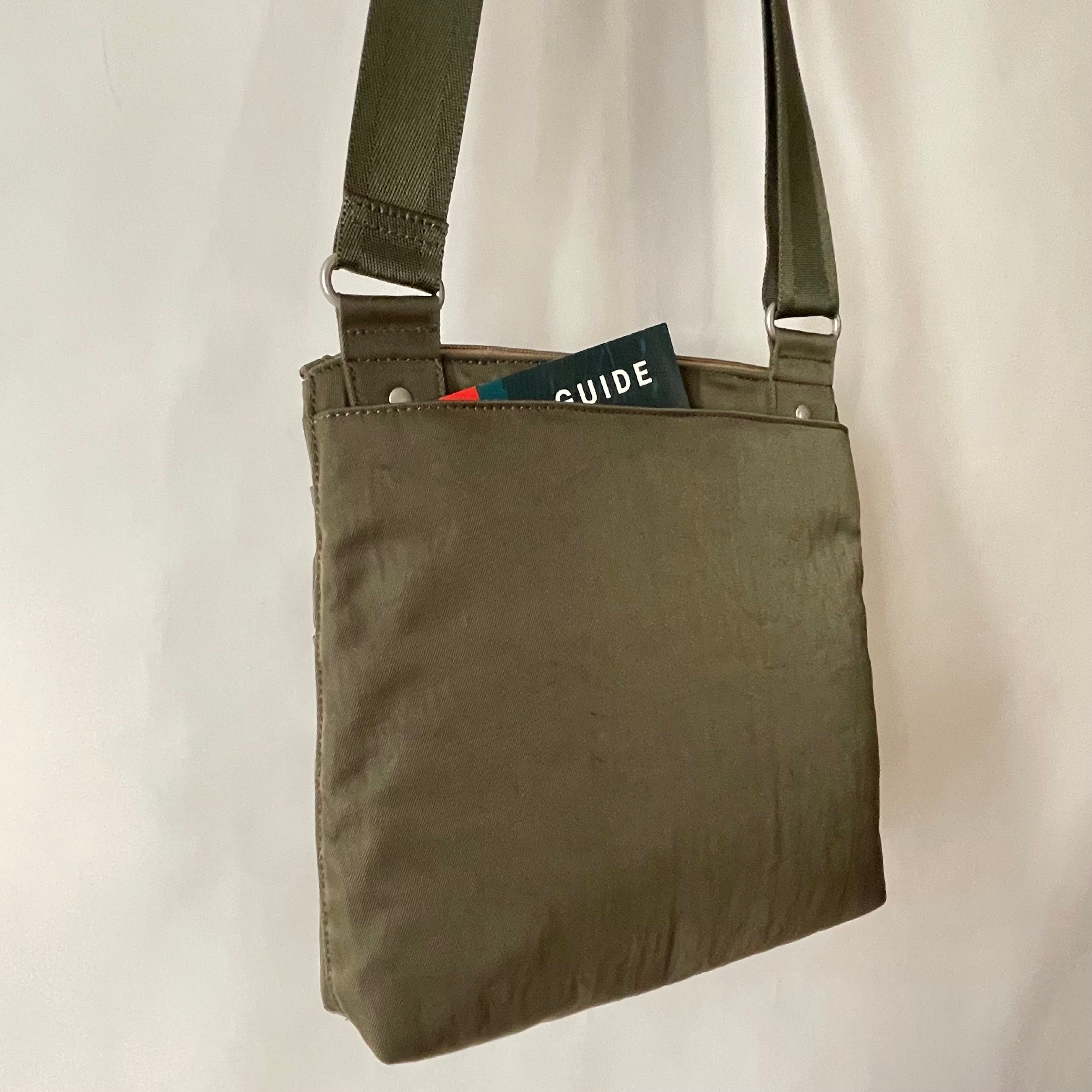 NICO - Willow x Gold | Multi-Pocket Shoulder Bag | Small