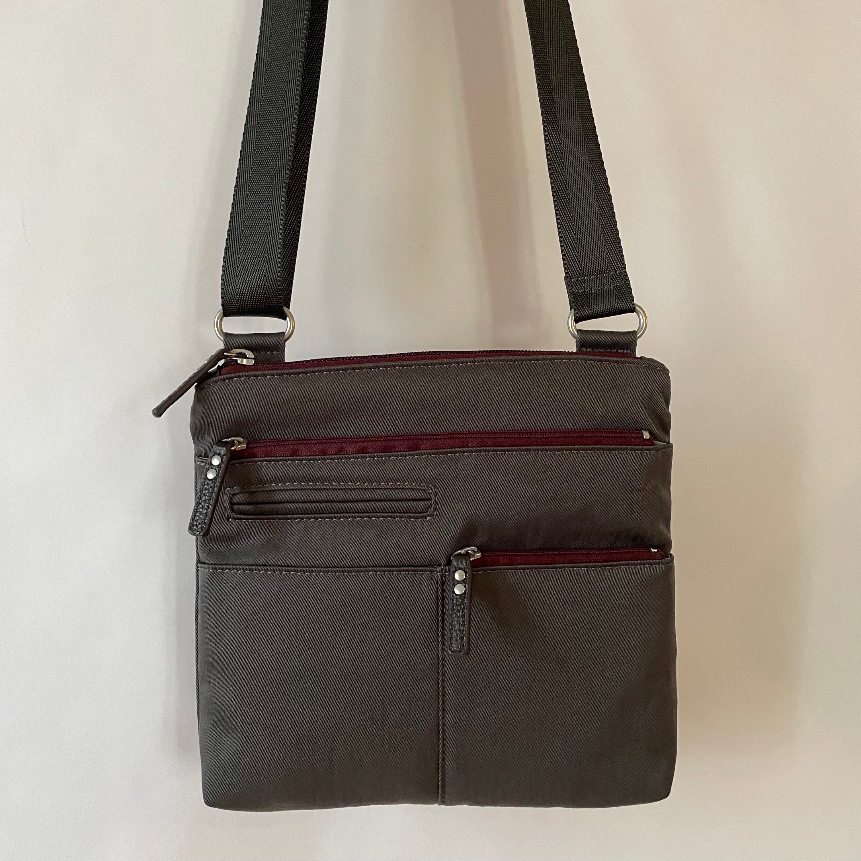 PETE - Grey x Maroon | Multi-Pocket Shoulder Bag | Mini
