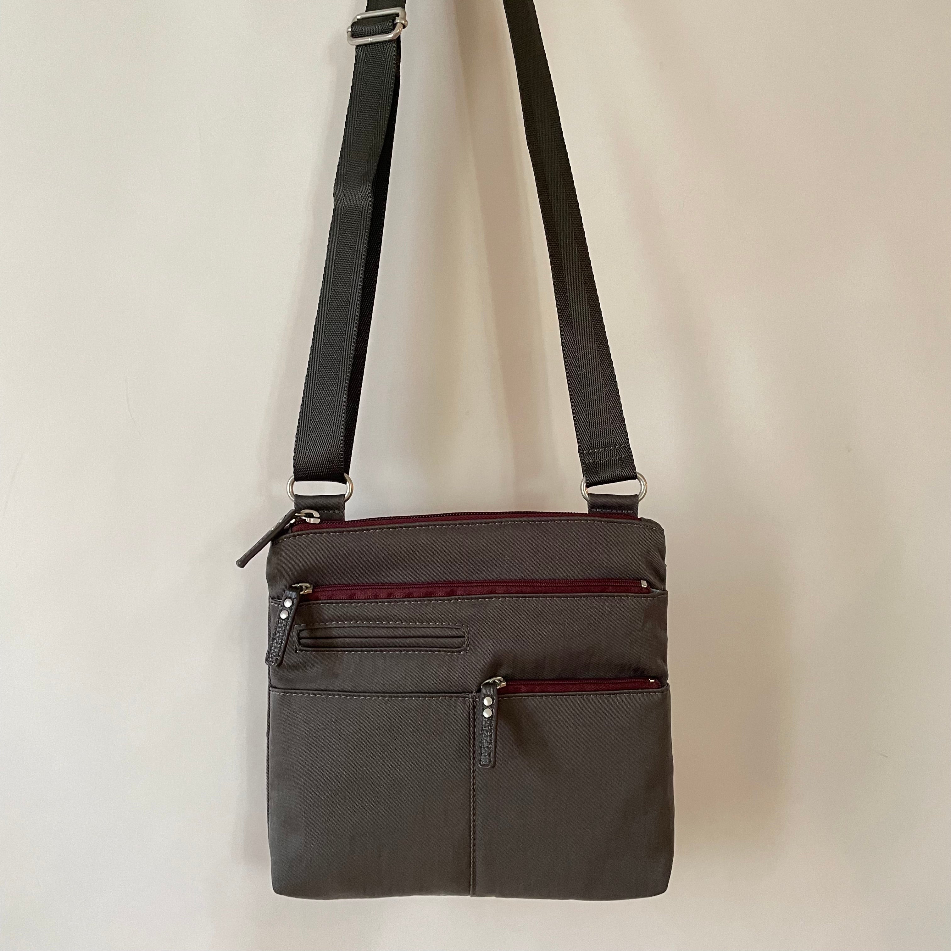 PETE - Grey x Maroon | Multi-Pocket Shoulder Bag | Mini