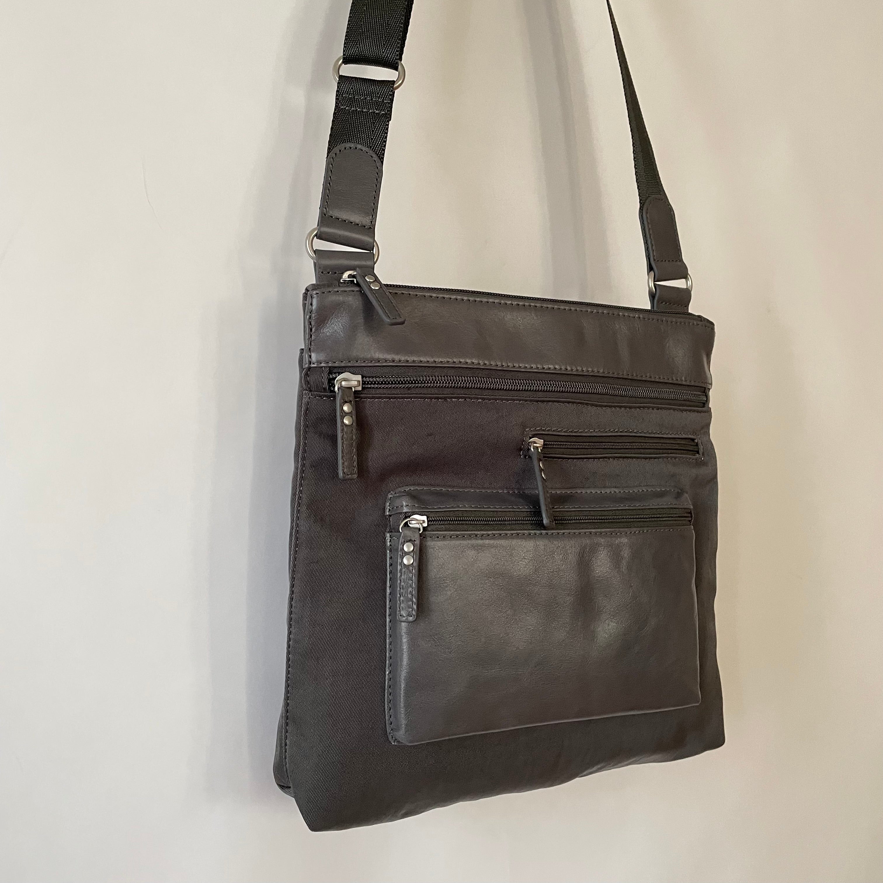 ALICE - Medium Nylon x Leather Shoulder with Front Pocket | Cross-Body Adjustable Shoulder Straps | Grey