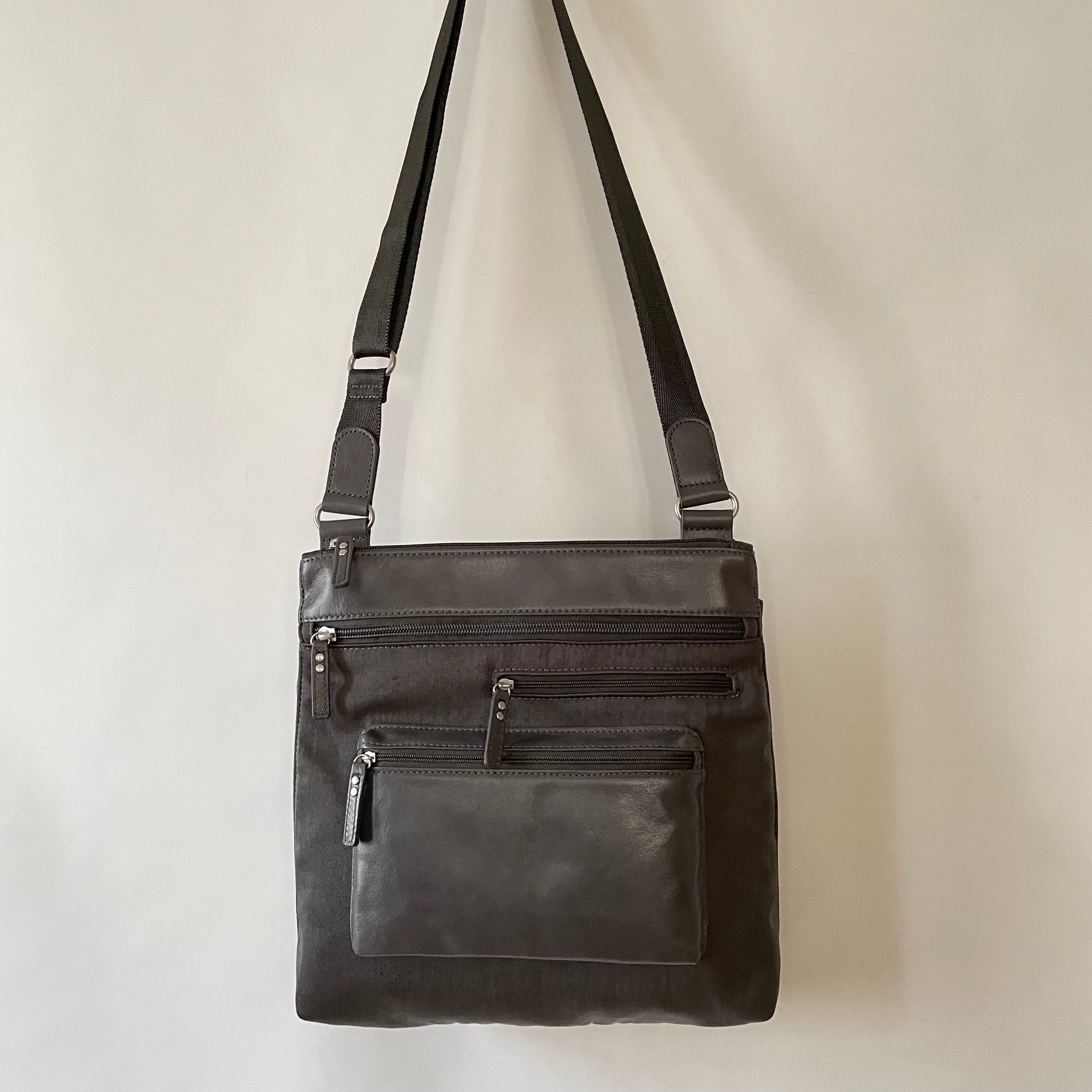 ALICE - Medium Nylon x Leather Shoulder with Front Pocket | Cross-Body Adjustable Shoulder Straps | Grey