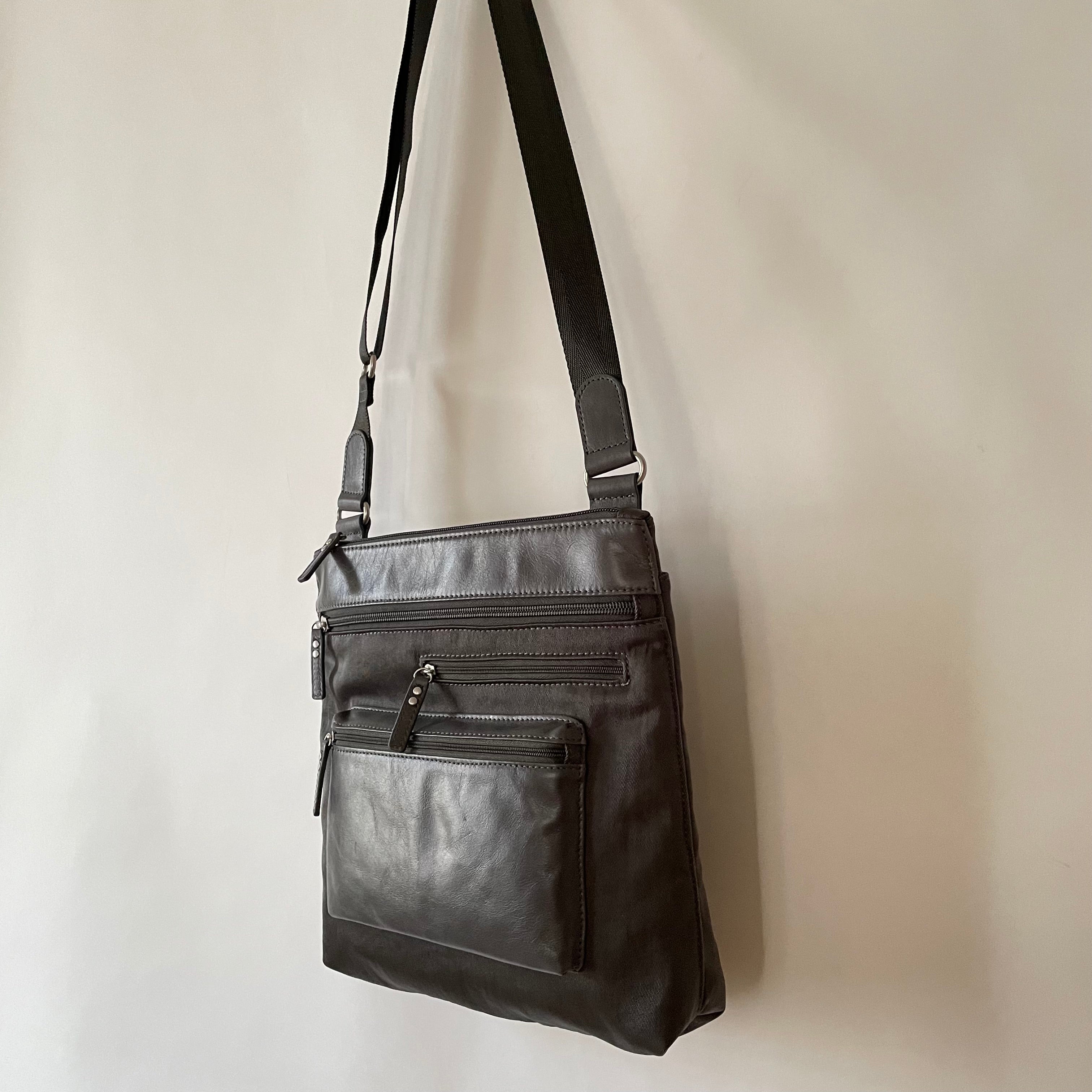 ALICE - Medium Nylon x Leather Shoulder with Front Pocket | Cross-Body Adjustable Shoulder Straps | Grey