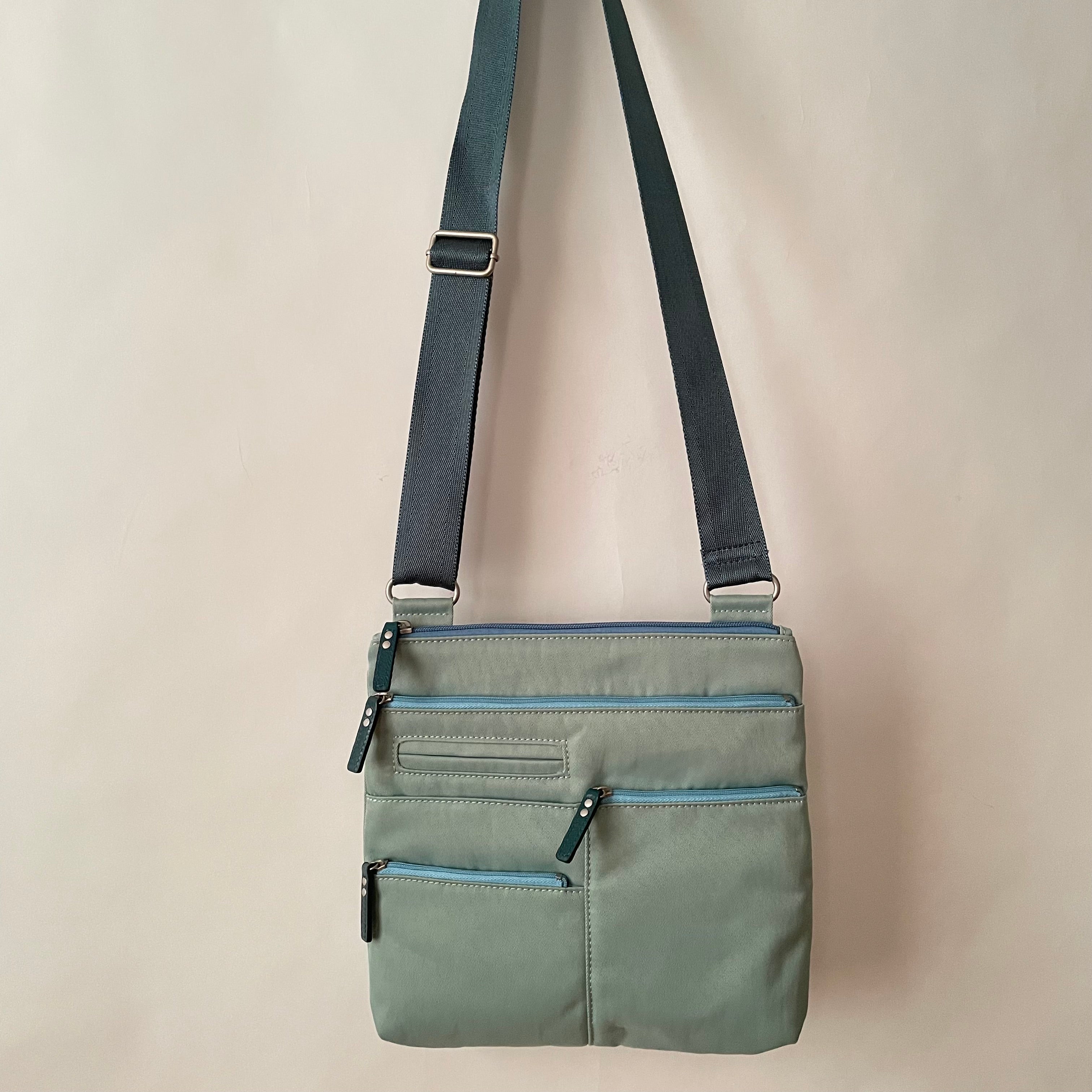 NICO - Light Seafoam x Azure | Multi-Pocket Shoulder Bag | Small