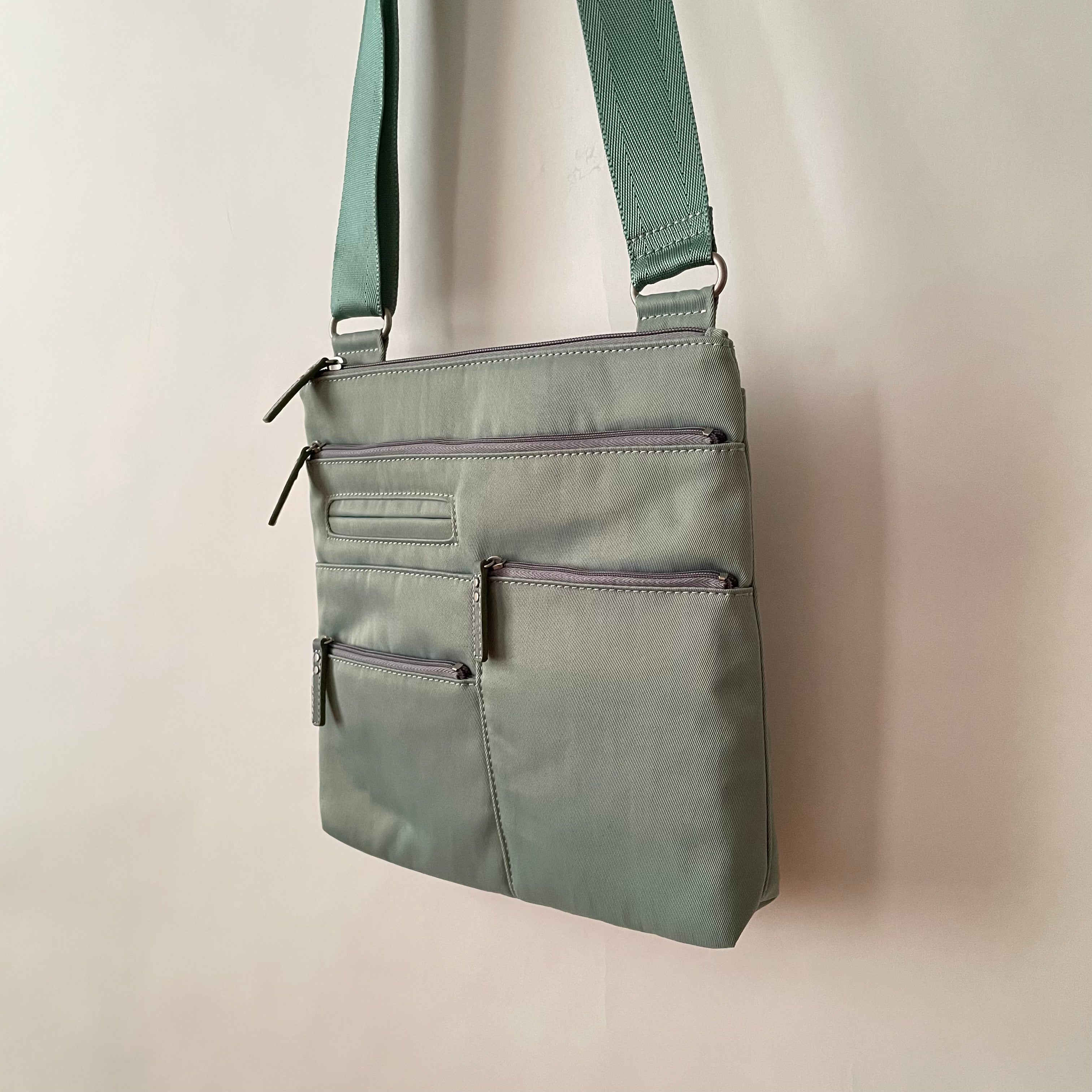 NICO - Light Seafoam x Grey | Multi-Pocket Shoulder Bag | Small