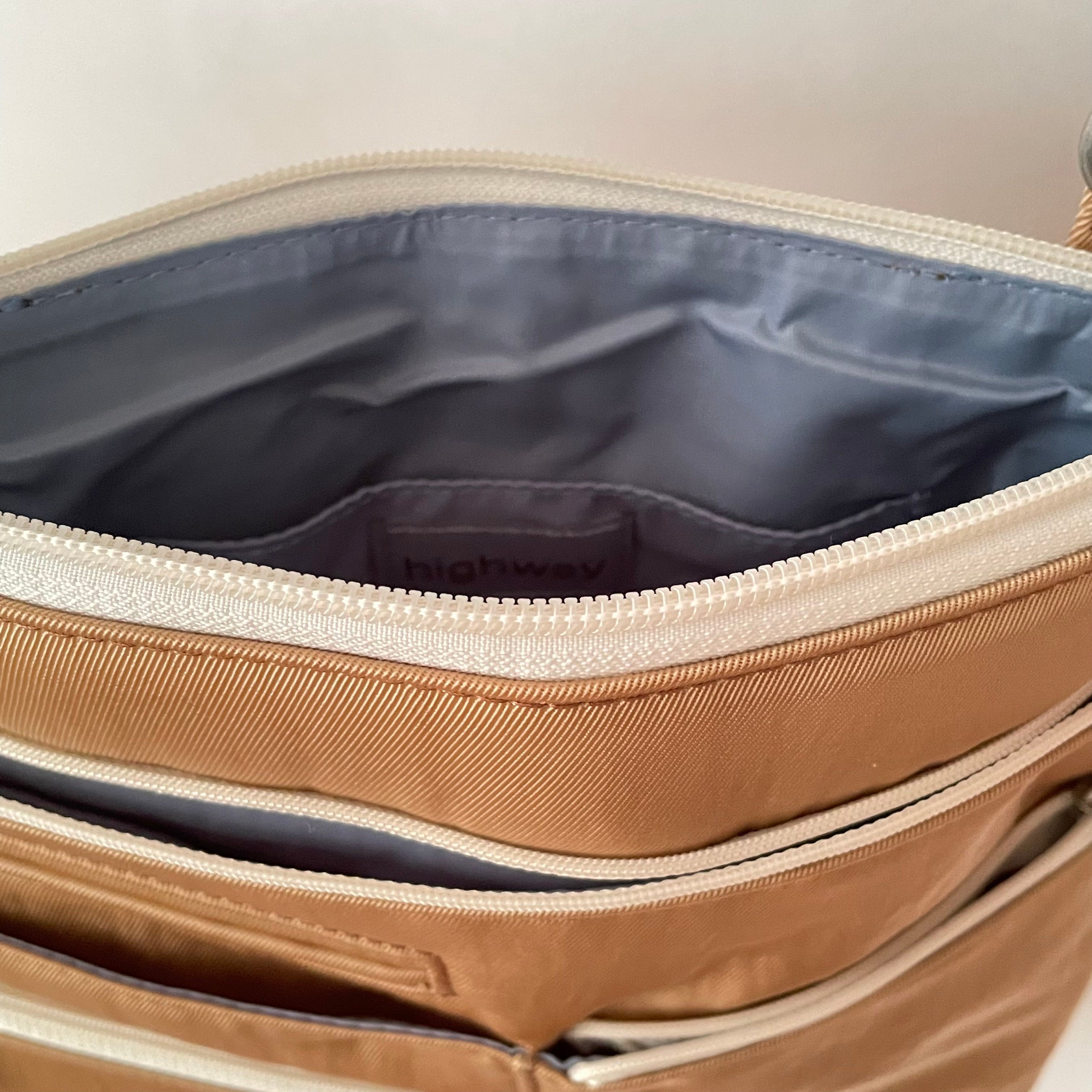 NICO - Rattan x White | Multi-Pocket Shoulder Bag | Small