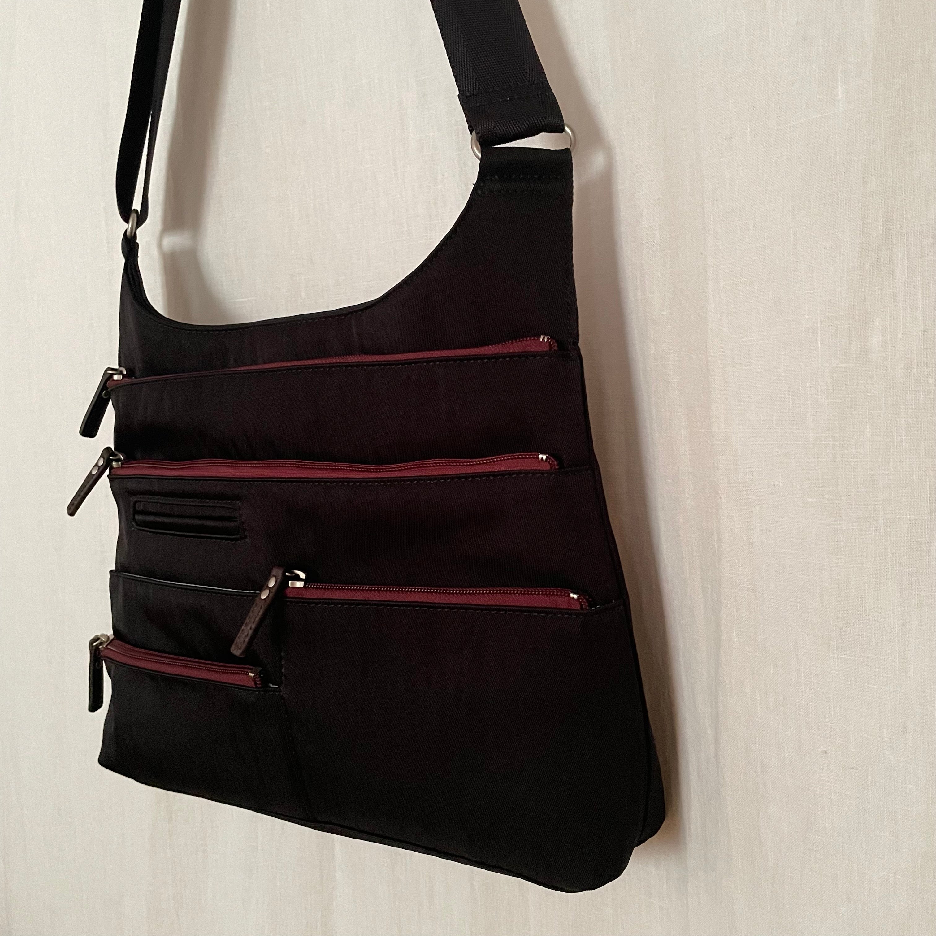 TEELA - Black x Maroon | Multi-Pocket Shoulder Bag | Medium
