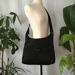 TEELA - Black | Multi-Pocket Shoulder Bag | Medium