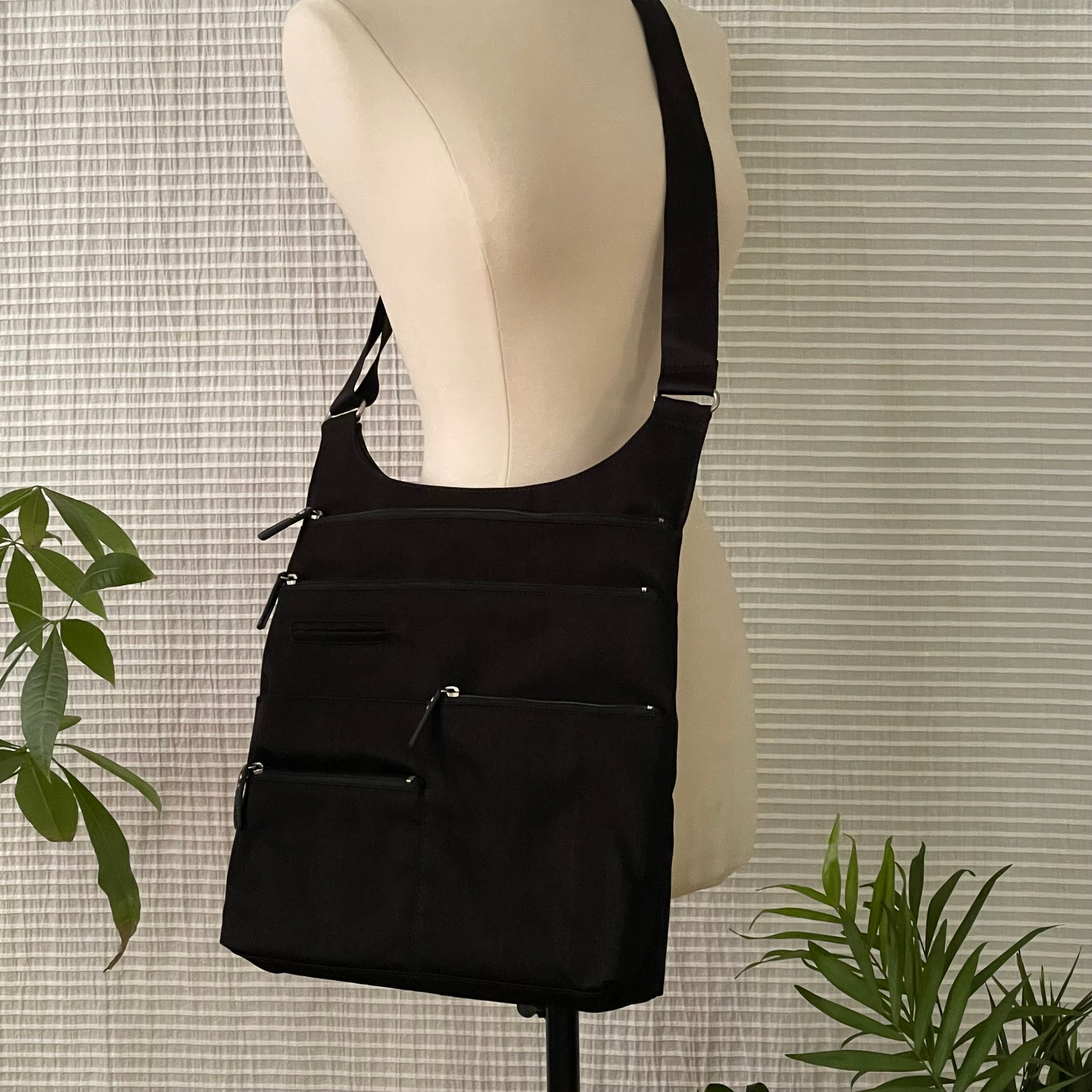 LUCY - Black | Multi-Pocket Shoulder Bag | Large